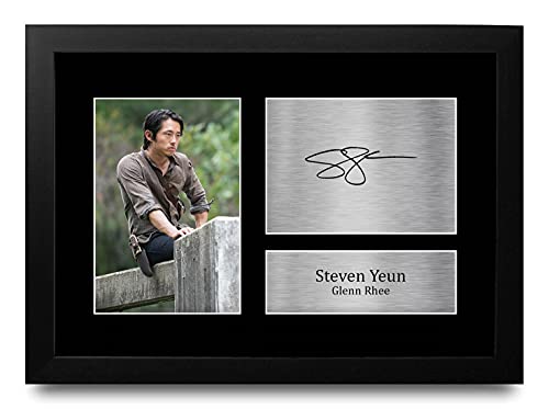 HWC Trading FR A4 Steven Yeun Walking Dead Glenn Rhee Cadeau
