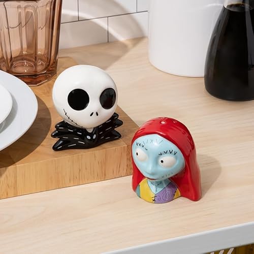 Ensemble salière et poivrière Jack Skellington et Sally sous
